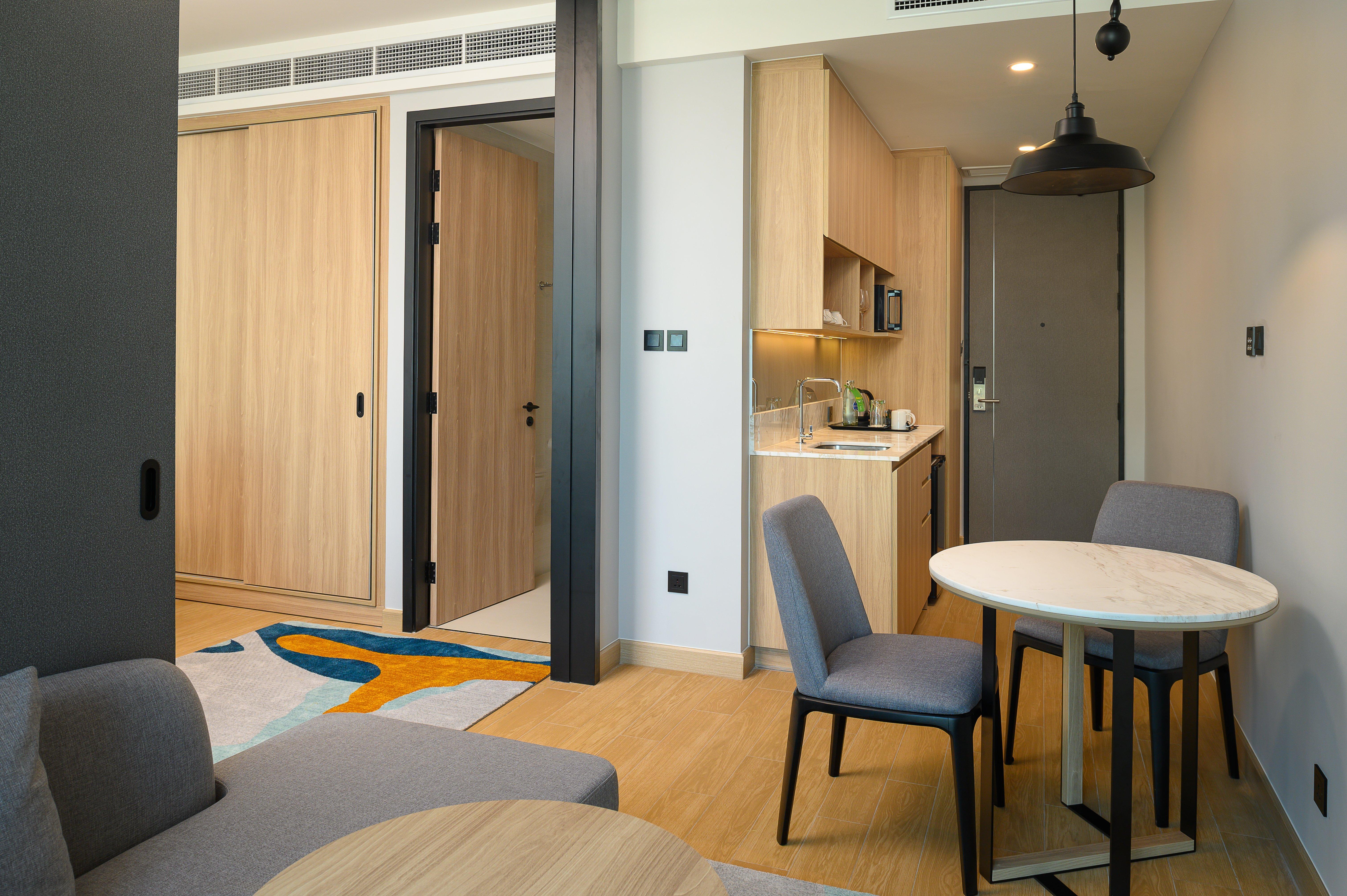 Holiday Inn & Suites Siracha Laemchabang By Ihg Си Рача Екстериор снимка