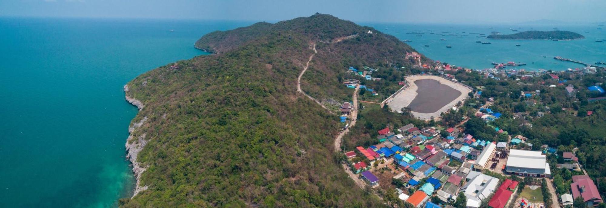 Holiday Inn & Suites Siracha Laemchabang By Ihg Си Рача Екстериор снимка